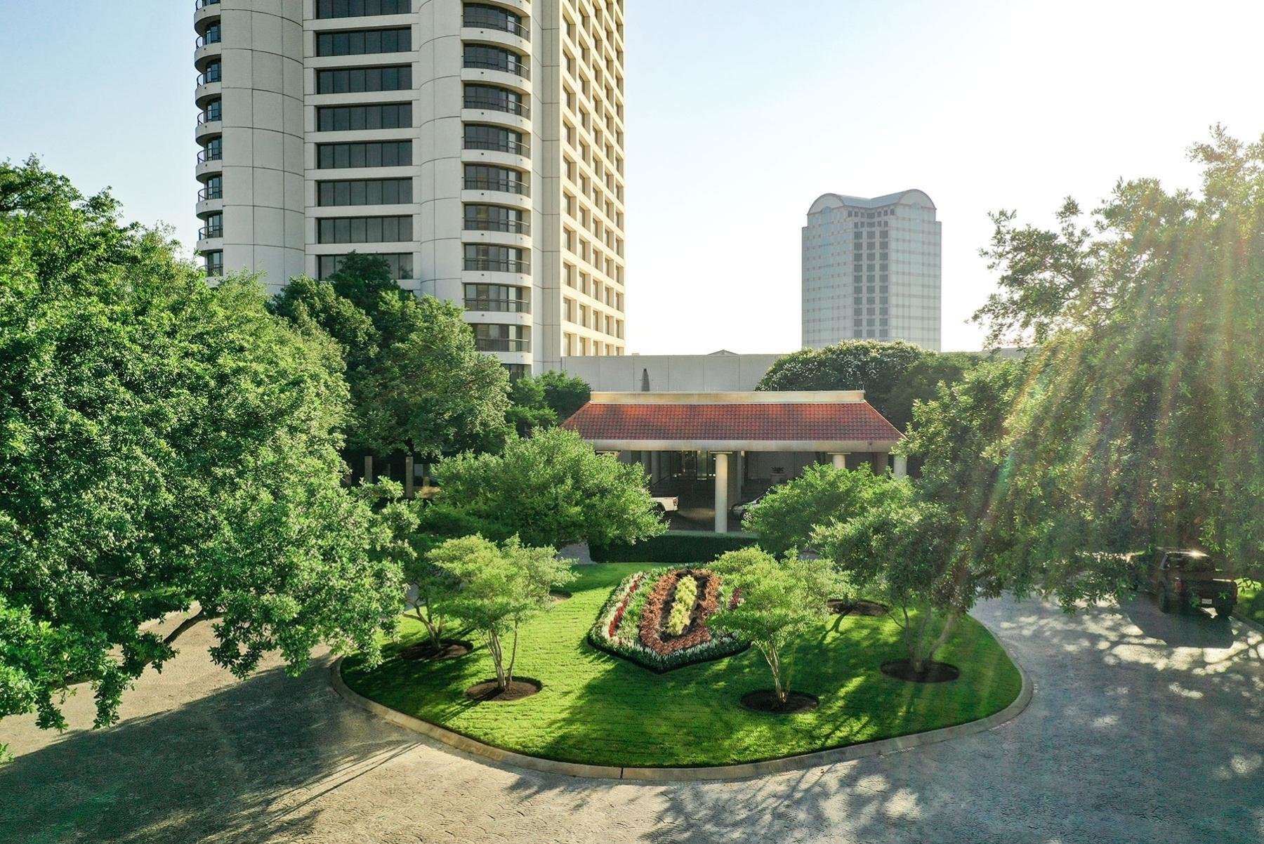 Turtle Creek Tower Courtyard, Dallas, TX